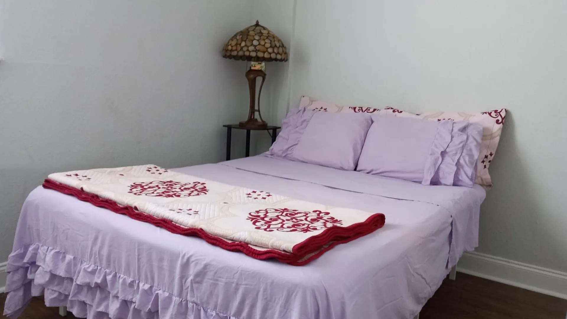 Rooster Hostel Tampa